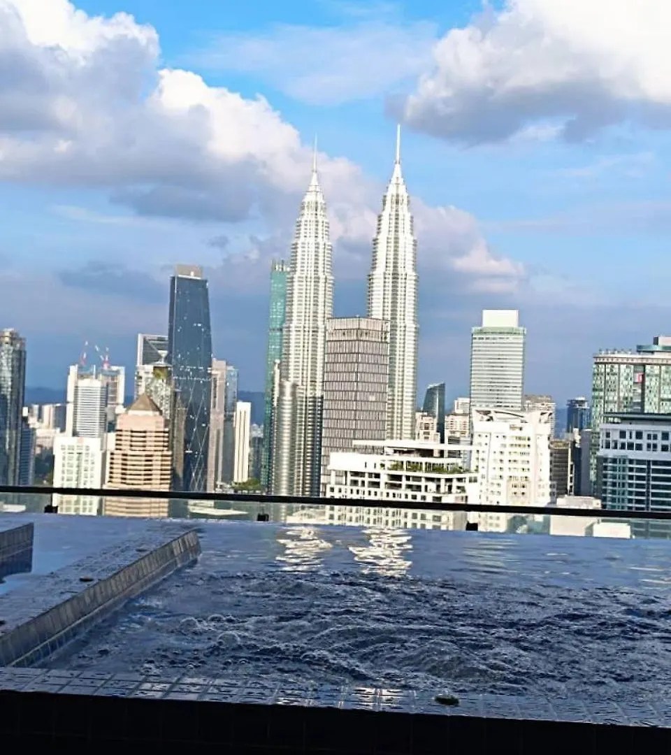 Apartmán The Luxe Colony Klcc By Sky Pool Kuala Lumpur